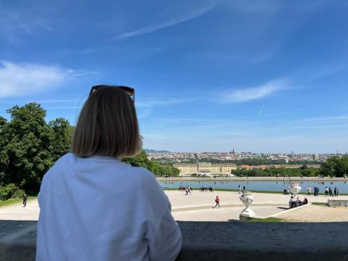 6c9e2e63-2428-4af9-a96f-a0117b0673a5